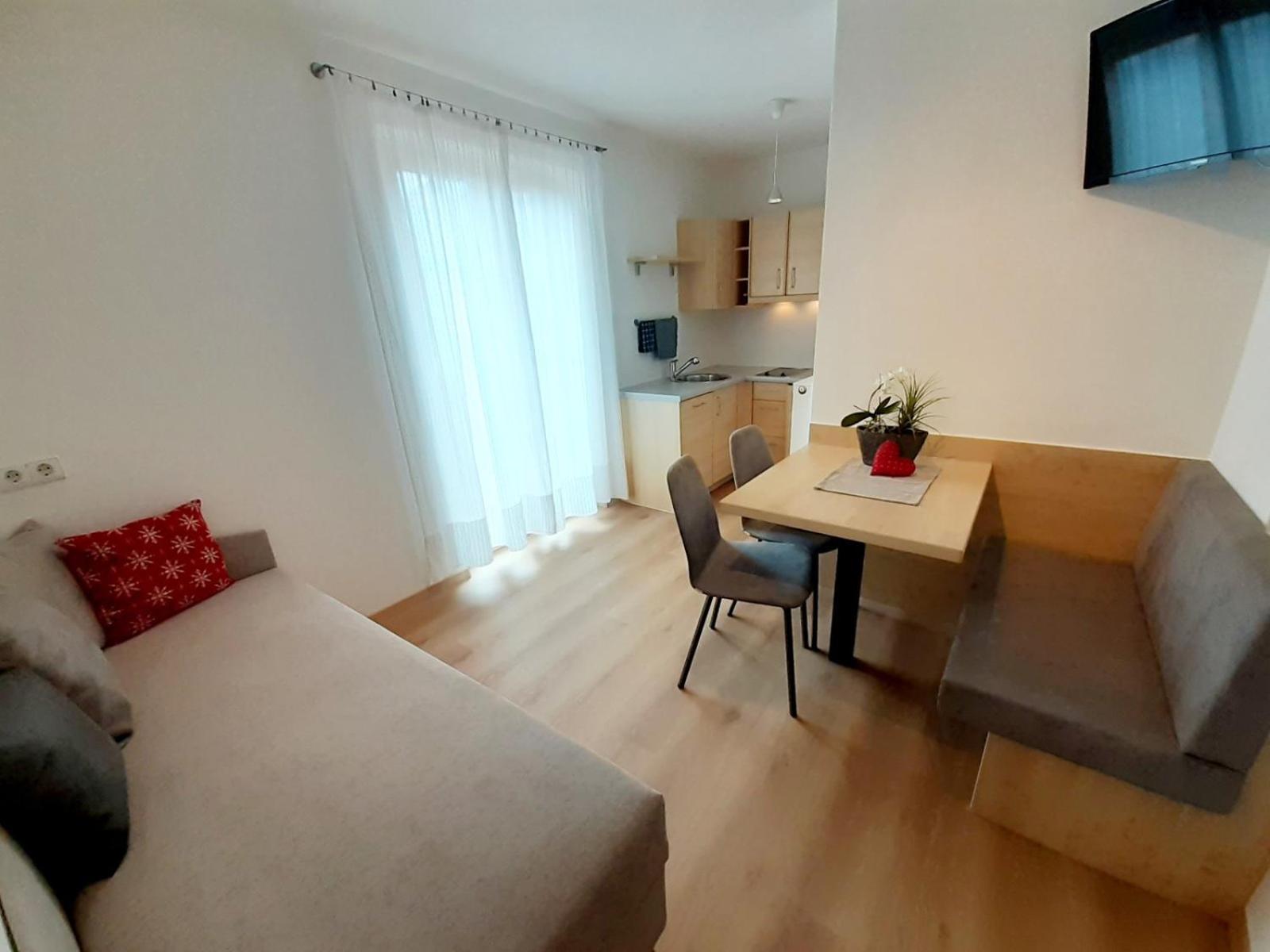 Froehlichhof Wohnung Apfelbluete Lagundo Eksteriør billede